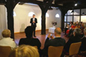 Die Begrüßung vor vollem Haus darf ich im Namen der Heimathaus-Stiftung übernehmen.